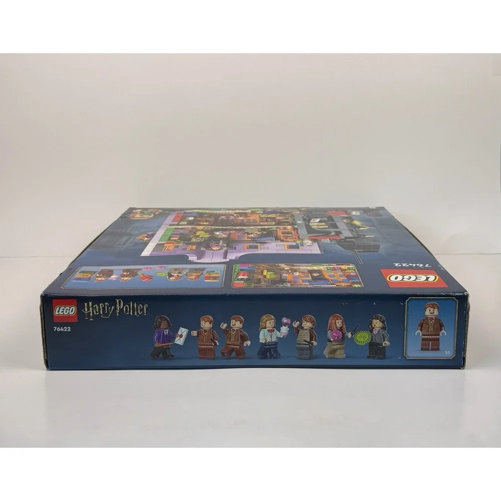 LEGO 76422 Harry Potter Diagon Alley Weasleys' Wizard Wheezes 834 pcs